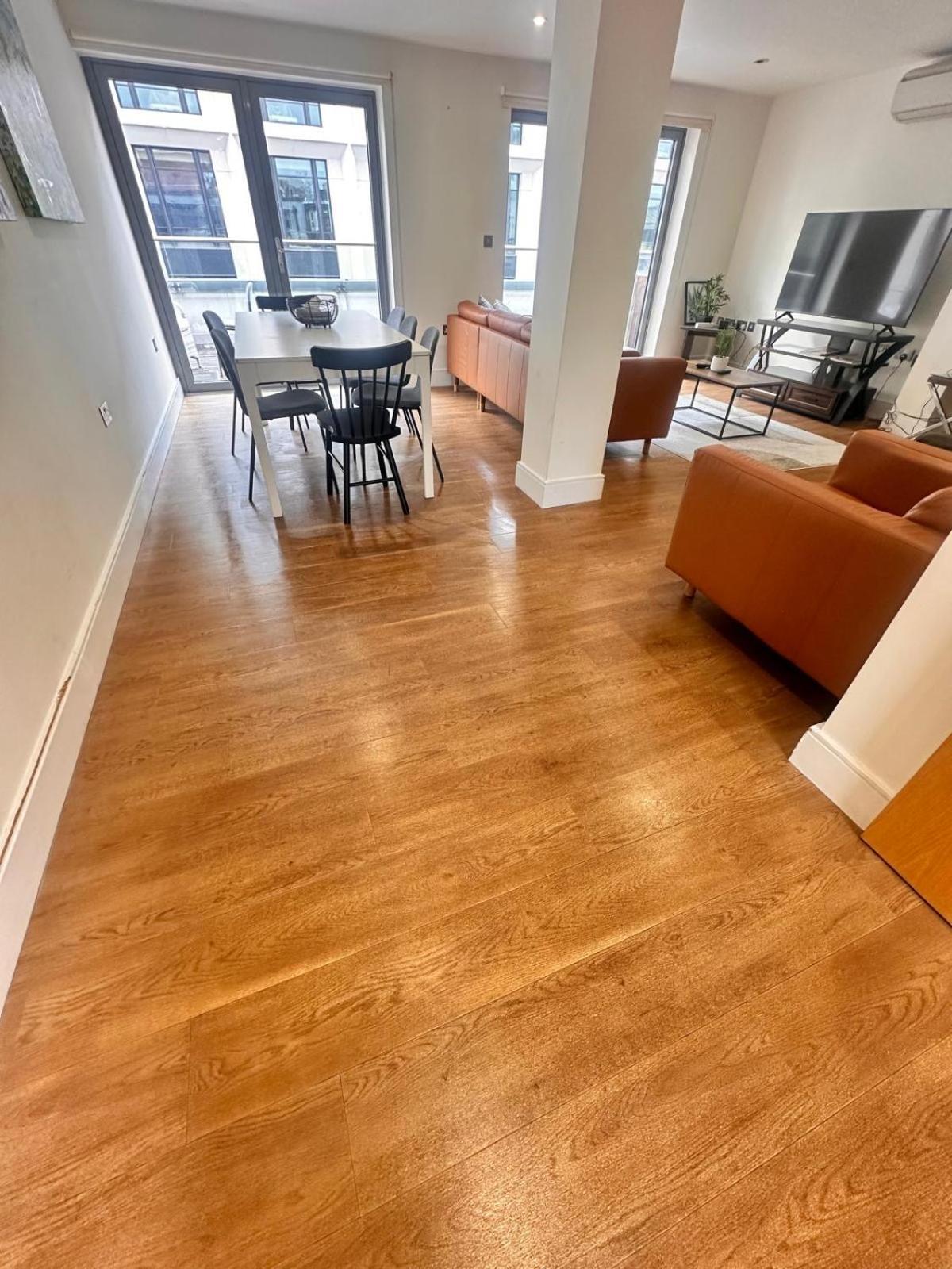 Spacious 3-bed 3-bath Luxury With Balcony Hyde Park *